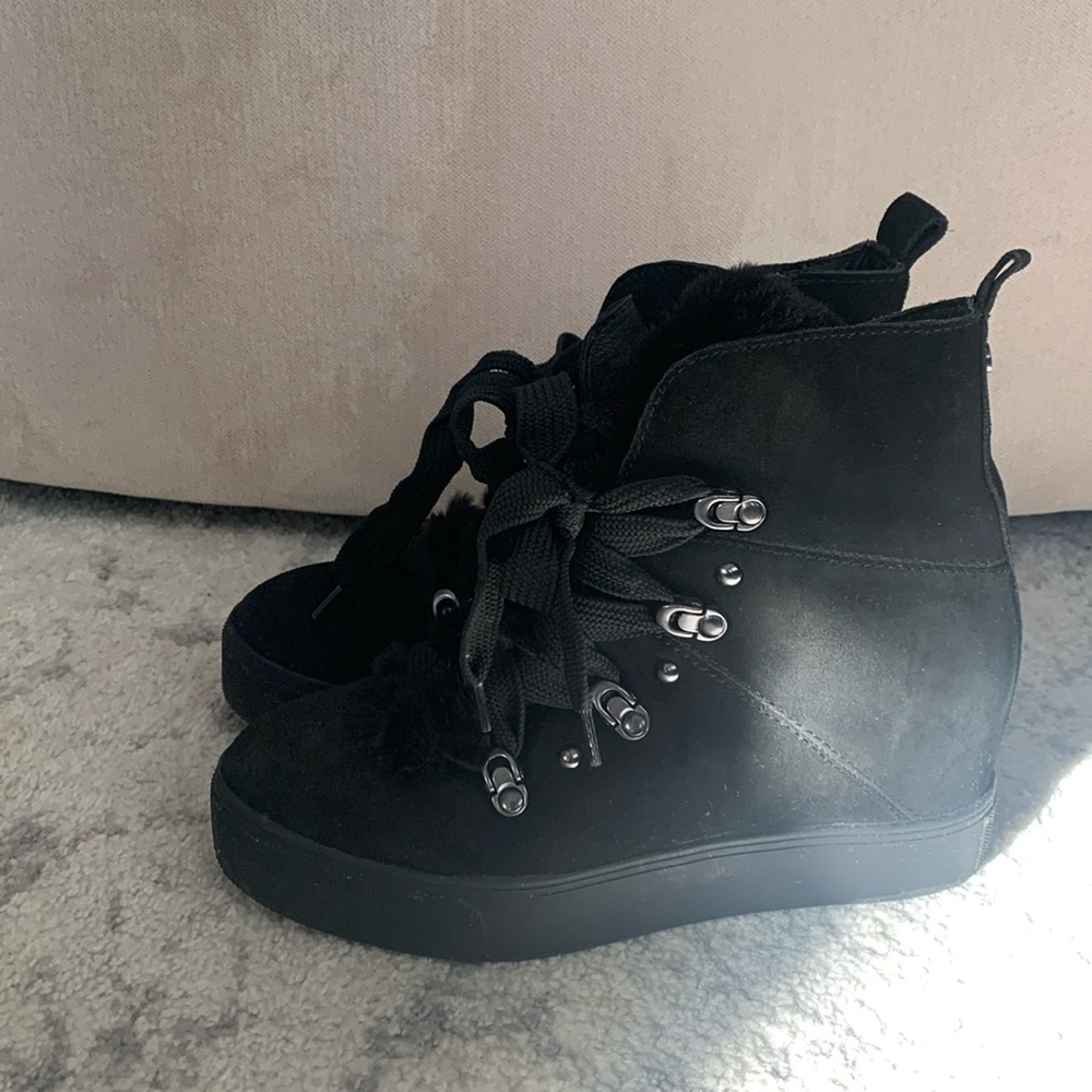 J slides black boots size 8 leather/ faux fur